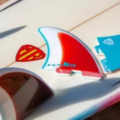 AILERON SURF FCS II MR FREERIDE TWIN BLUE/RED/WHITE -Bic Sport Soldes fcsii mr freeride lifestyle3 120 16 03 2023 10 26 55