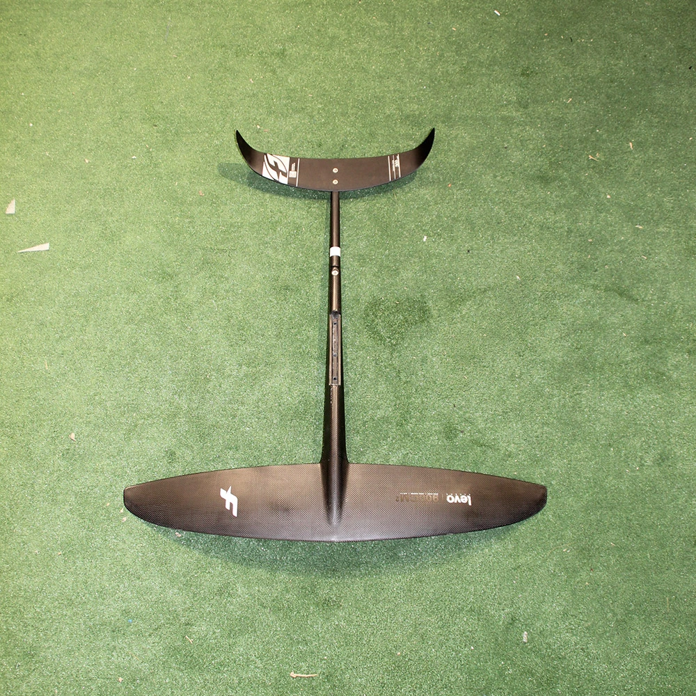 PLANE RACE 900 CARBONE OCCASION F-ONE 1 PLANE RACE 900 CARBONE OCCASION F-ONE