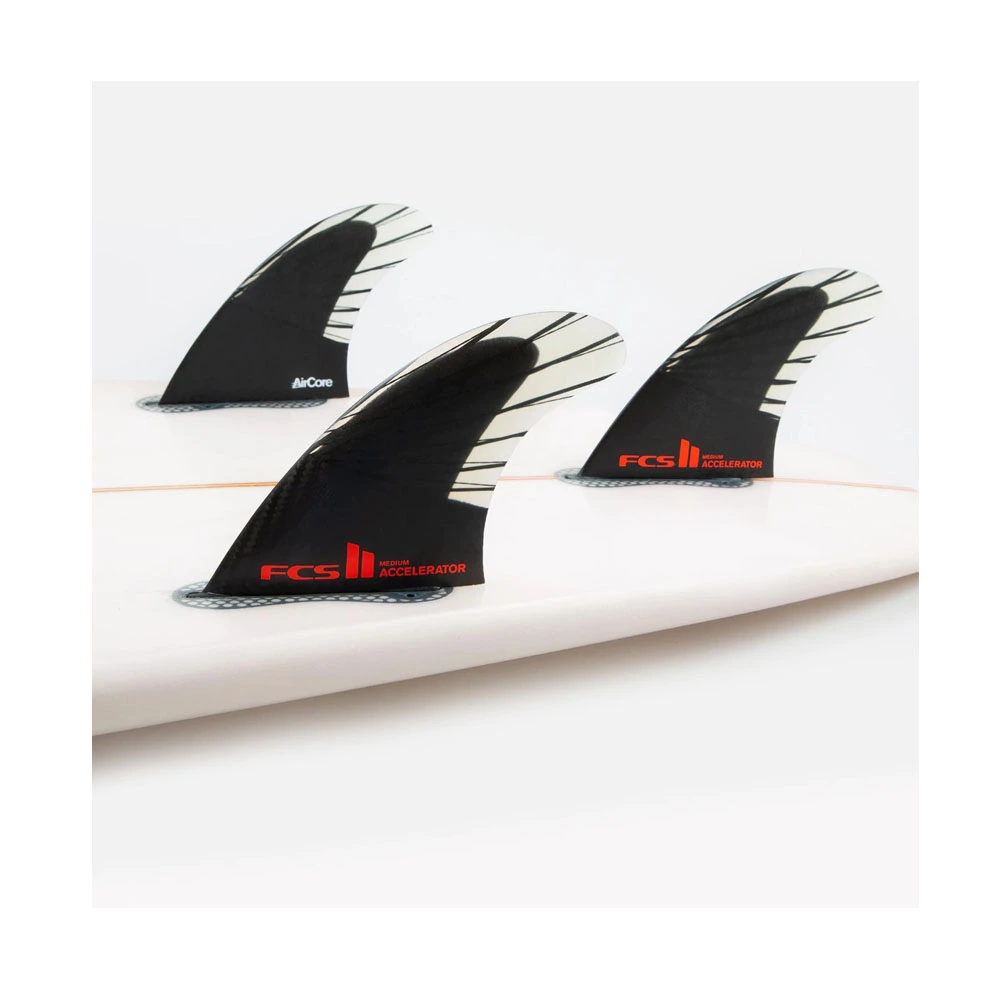 Ailerons SURF FCS II Accelerator PC Carbon Medium Black/red Set De 3 2 Ailerons SURF FCS II Accelerator PC Carbon Medium Black/red Set De 3 – Image 2